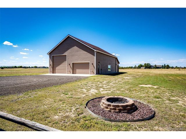 859 Shoshone St, Strasburg, CO 80136