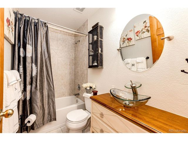 859 Shoshone St, Strasburg, CO 80136