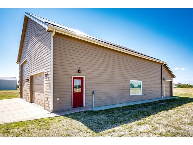 859 Shoshone St, Strasburg, CO 80136
