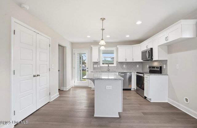 214 Rae Street, Warsaw, NC 28398