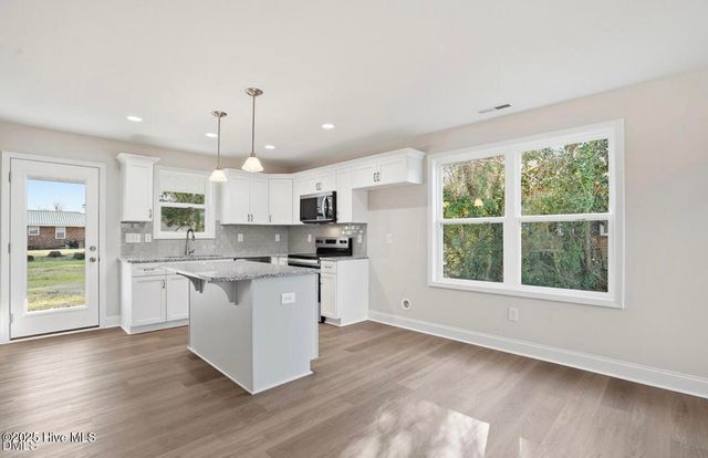 214 Rae Street, Warsaw, NC 28398