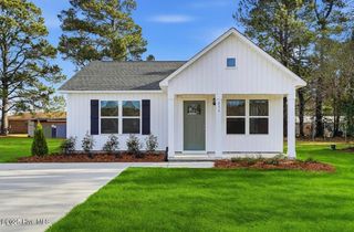 214 Rae Street, Warsaw, NC 28398