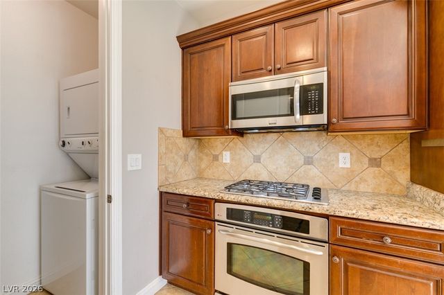 13 Avenza Drive, Henderson, NV 89011