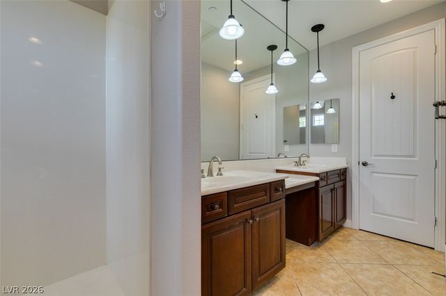 13 Avenza Drive, Henderson, NV 89011