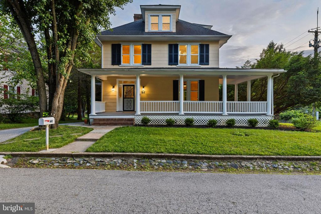 Image 1 of property listing at 5115 MAPLE PARK AVE, Baltimore, MD 21207