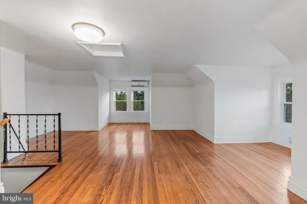 Image 29 of property listing at 5115 MAPLE PARK AVE, Baltimore, MD 21207