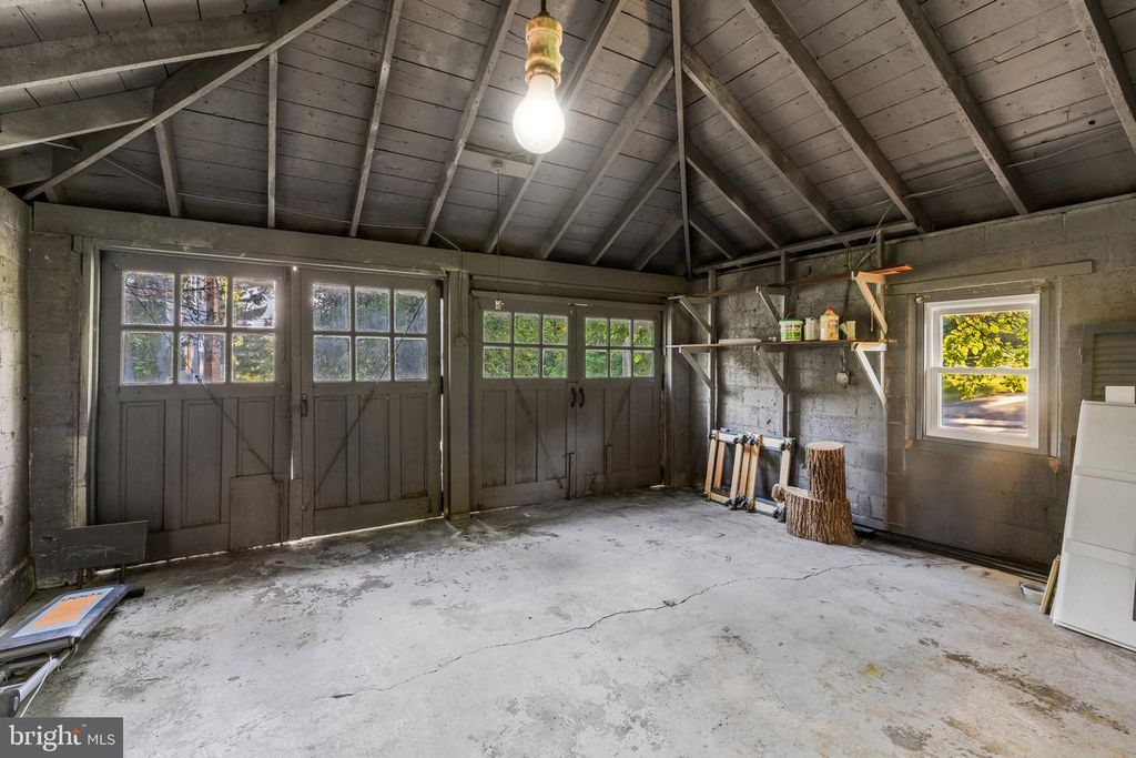 Image 34 of property listing at 5115 MAPLE PARK AVE, Baltimore, MD 21207