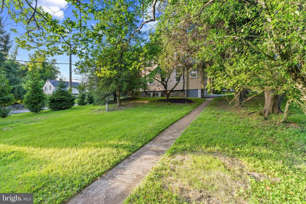 Image 35 of property listing at 5115 MAPLE PARK AVE, Baltimore, MD 21207