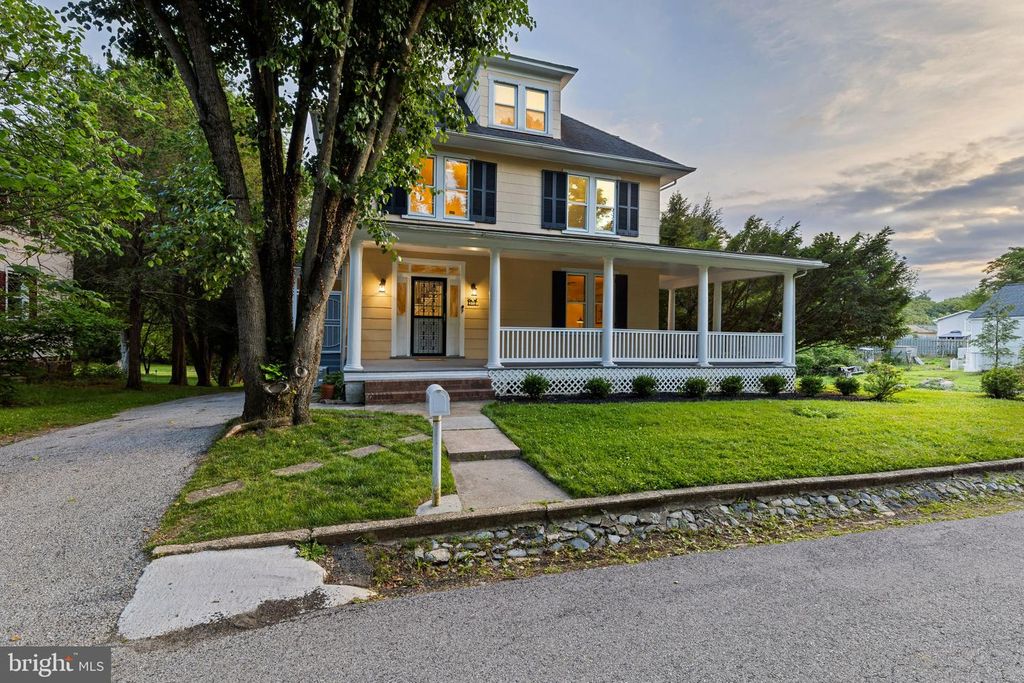 Image 40 of property listing at 5115 MAPLE PARK AVE, Baltimore, MD 21207