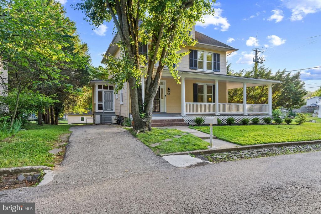 Image 47 of property listing at 5115 MAPLE PARK AVE, Baltimore, MD 21207