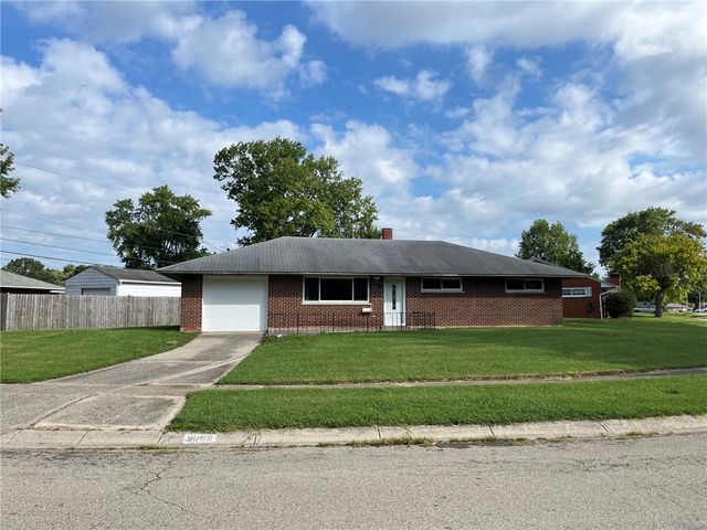 5669 Traymore Drive, Huber Heights, OH 45424