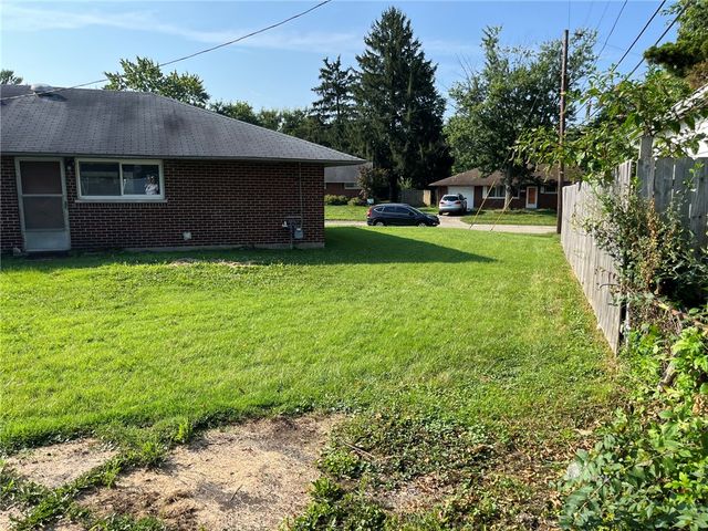 5669 Traymore Drive, Huber Heights, OH 45424