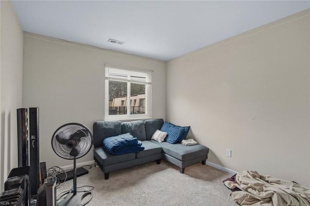 1525 Malibu PL, Newport News, VA 23608