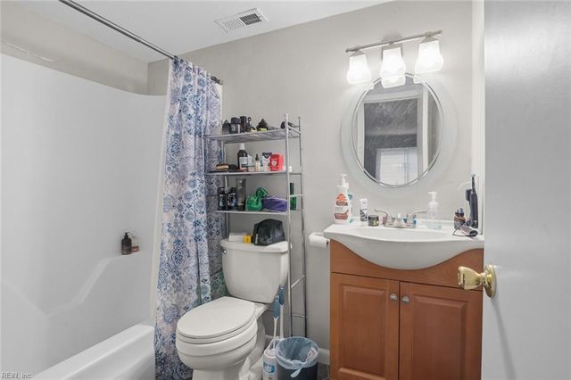 1525 Malibu PL, Newport News, VA 23608