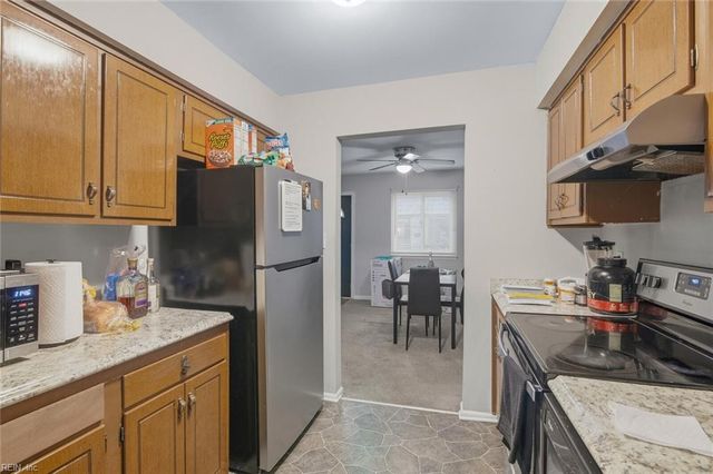 1525 Malibu PL, Newport News, VA 23608