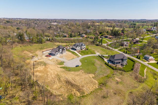 2210 Tree Top Lane LANE, Upper St Clair, PA 15241