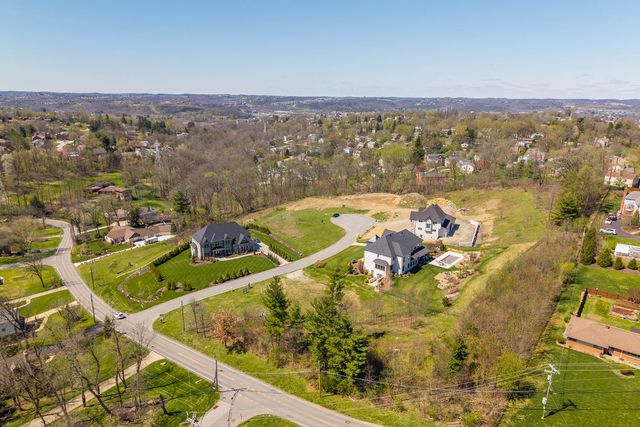 2210 Tree Top Lane LANE, Upper St Clair, PA 15241
