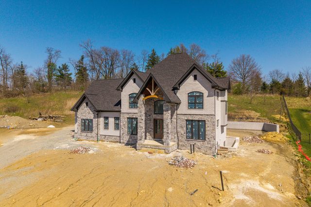 2210 Tree Top Lane LANE, Upper St Clair, PA 15241