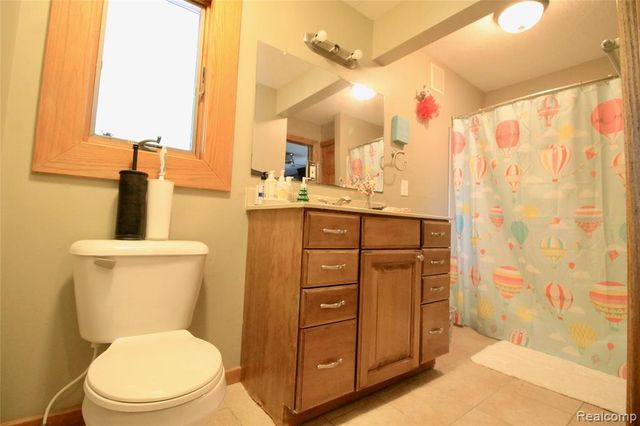 3515 Lahring, Linden, MI 48451