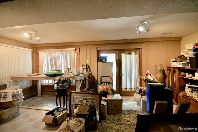 3515 Lahring, Linden, MI 48451
