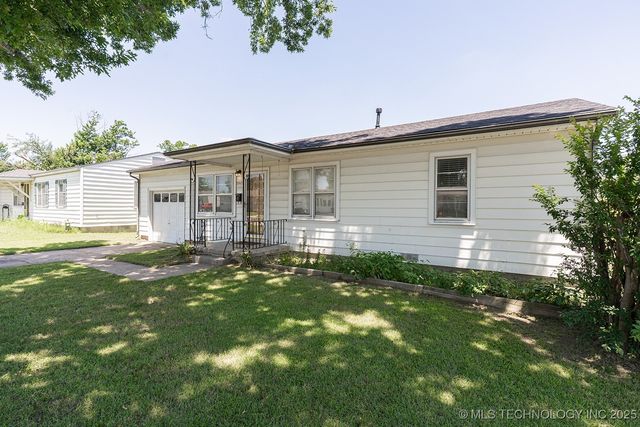 3743 W 45th Street, Tulsa, OK 74107