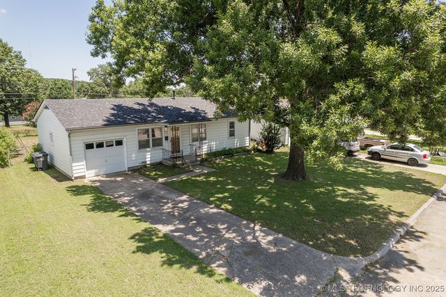 3743 W 45th Street, Tulsa, OK 74107