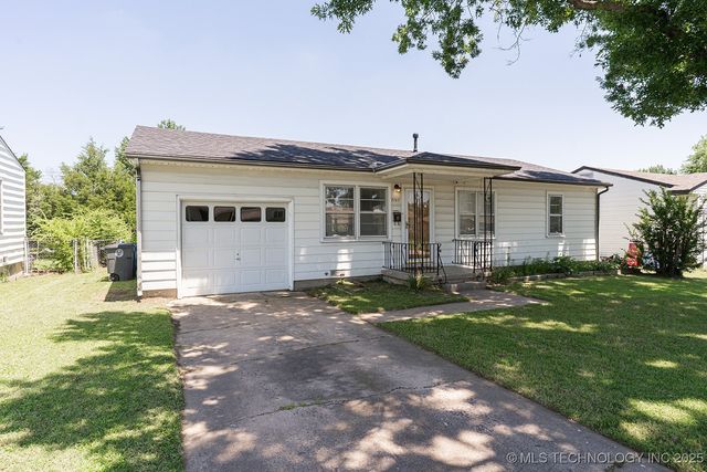 3743 W 45th Street, Tulsa, OK 74107