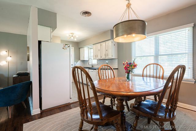 3743 W 45th Street, Tulsa, OK 74107