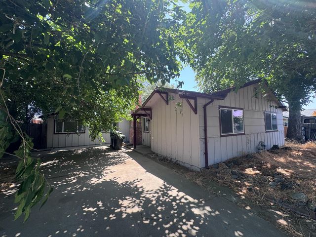 5734 La Field Dr, Fair Oaks, CA 95628