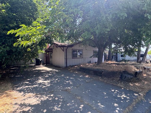 5734 La Field Dr, Fair Oaks, CA 95628