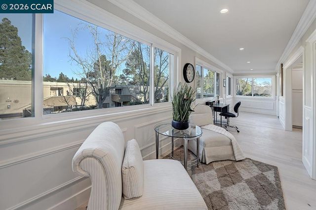 2601 Pine Knoll Dr 16, Walnut Creek, CA 94595