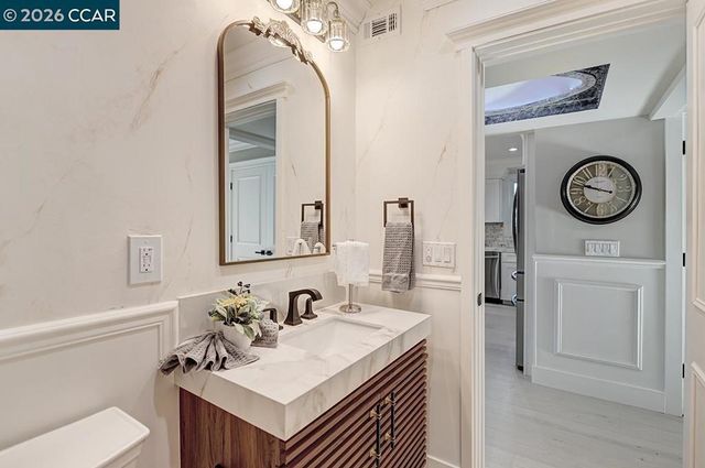 2601 Pine Knoll Dr 16, Walnut Creek, CA 94595