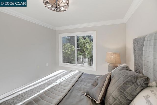 2601 Pine Knoll Dr 16, Walnut Creek, CA 94595