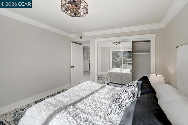 2601 Pine Knoll Dr 16, Walnut Creek, CA 94595