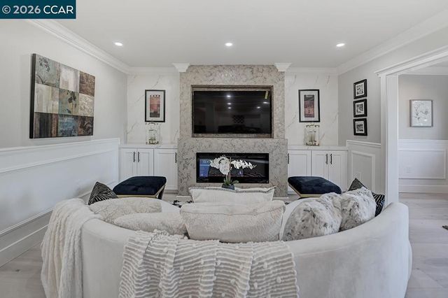 2601 Pine Knoll Dr 16, Walnut Creek, CA 94595