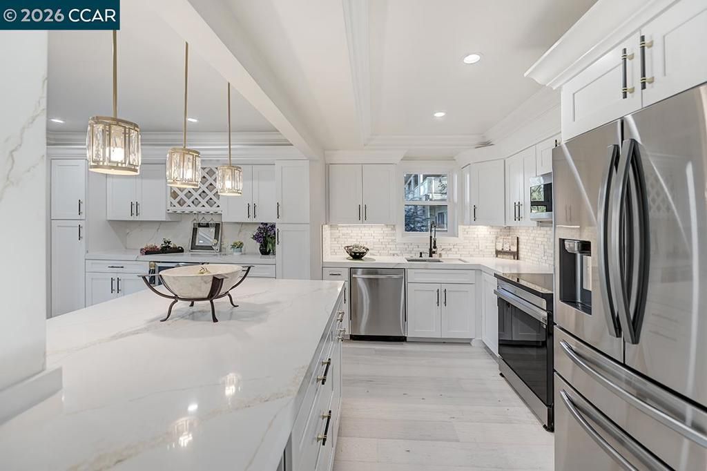 2601 Pine Knoll Dr 16, Walnut Creek, CA 94595