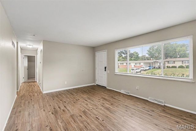 1260 Bobolink Drive, Florissant, MO 63031