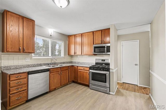 1260 Bobolink Drive, Florissant, MO 63031