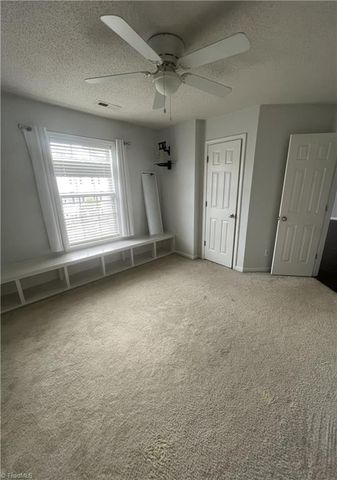4701 Pennoak Lane, Greensboro, NC 27407