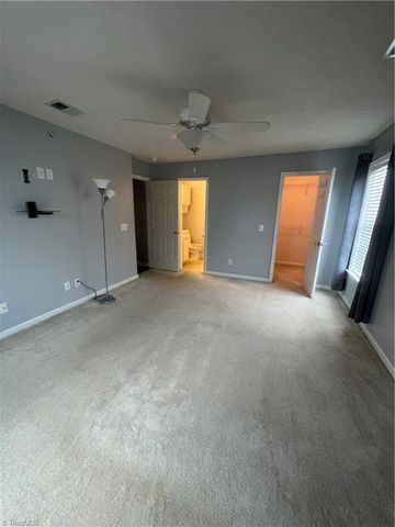 4701 Pennoak Lane, Greensboro, NC 27407
