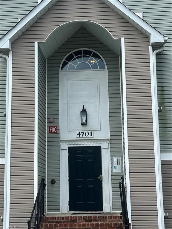 4701 Pennoak Lane, Greensboro, NC 27407