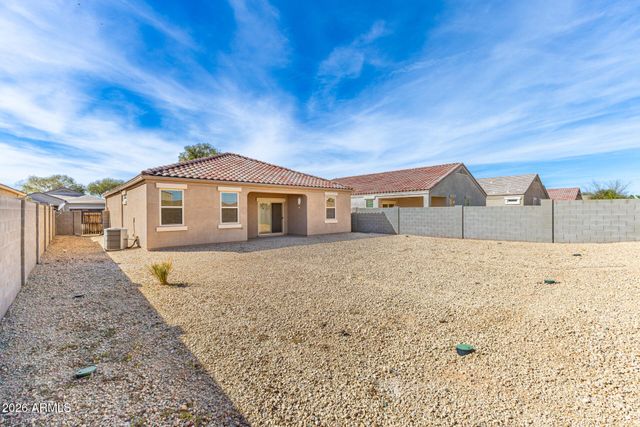 16665 N LUNA Drive, Maricopa, AZ 85138
