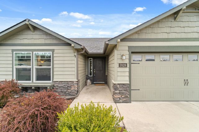 7028 S Woodhaven Dr, Spokane, WA 99224
