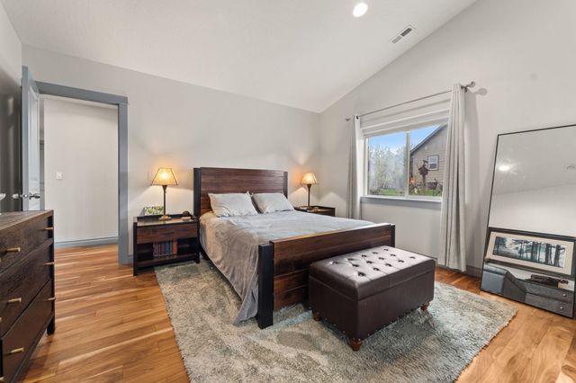 7028 S Woodhaven Dr, Spokane, WA 99224