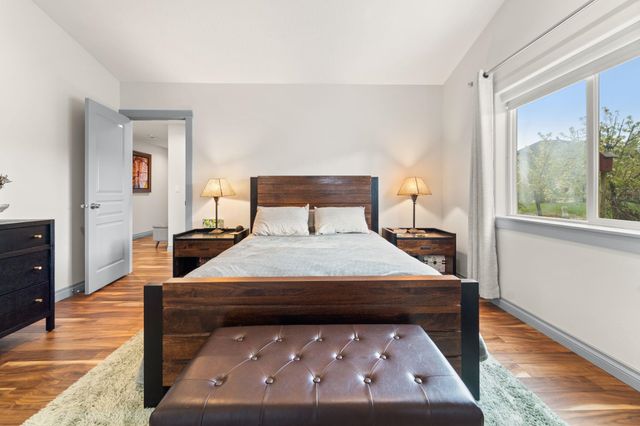 7028 S Woodhaven Dr, Spokane, WA 99224