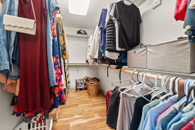 7028 S Woodhaven Dr, Spokane, WA 99224