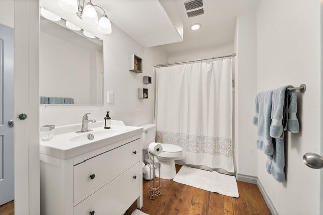 7028 S Woodhaven Dr, Spokane, WA 99224