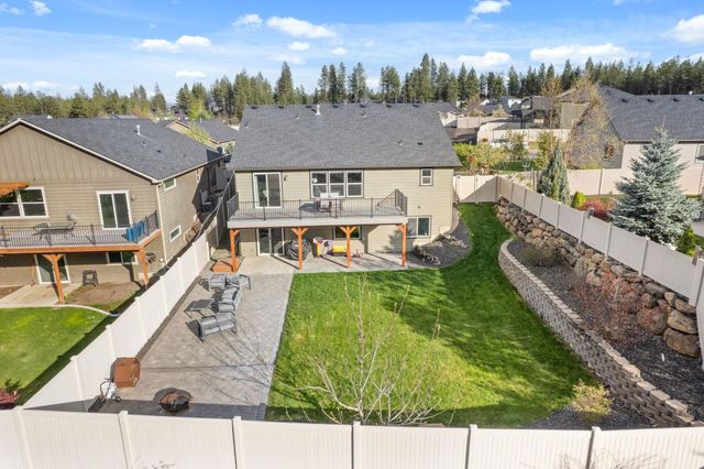 7028 S Woodhaven Dr, Spokane, WA 99224