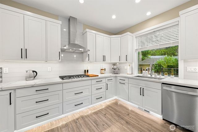 124 Sudden Valley Drive, Bellingham, WA 98229