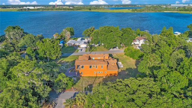 818 LAKE AGNES DRIVE, Polk City, FL 33868